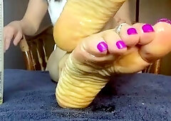 Amateur hottie solo masturbation