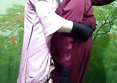 Hot desi housewife Puja-Queen11 gets a little wild with her neighbor