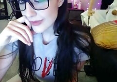 Brunette Solo Webcam Masturbation