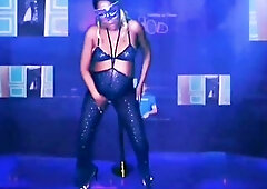 Dont leave this juicy butt twat