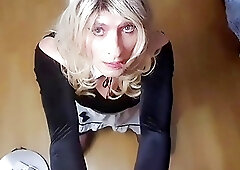 Deepthroat at my mouth of sissy slut