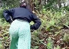 Simple fucking girlfriend in the jungle