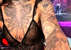 Amateur brunette ariana marie solo toying