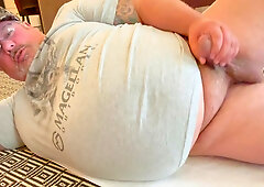 Fat Country Farmer Makes Delicious Lemonade