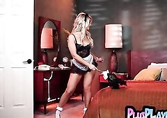 Hot hottie Sapphire Stare stripped her glamorous body and enjoyed hawt solo action