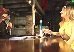 Alternative rock bartender fucks DivinaMaruuu in the bar's kitchen. Argentine pornstar.