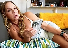 I dare you to hold back when Kymber Leigh does this sexy stuff