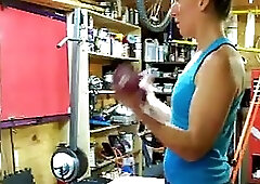 Fit babe went to a private gym to do the workout and to suck a huge dick