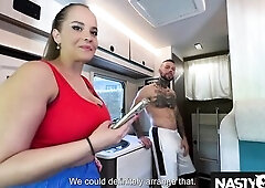 Glamorous cougar with heavy breasts Jennifer Mendez screws a fresh stranger