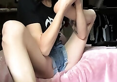 Teen british babe solo masturbation