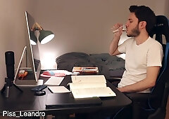 Pee and spunk in swallowing glass - shirtlifter urination