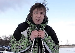 Floppy-haired amateur twink fucked in the ass