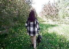 A spontaneous outdoor fellatio in the park. During the time that walking throughout the park, nerdy Vicky in her plaid shirt and cute glasses suddenly