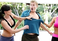 Watch wonderful Ariella Ferrera and Kendra Lust's video