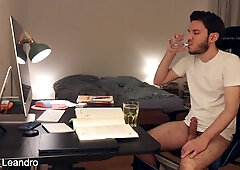 Pee and spunk in swallowing glass - shirtlifter urination