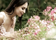 All-natural young brunette Lilu Moon anally fucked in the garden