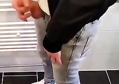 Amateur Webcam Handjob with a Big Cock