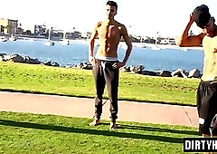 Muscle twinks anal sex with cumshot