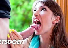 Hot Model Suzan Ayn Ravaged By The Pool After Photoshoot In Garden