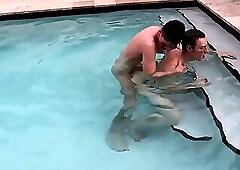 Underwater Raw Fuck! Timothy Champagne Gets Fucked and Creampied by Rawr ItsBen