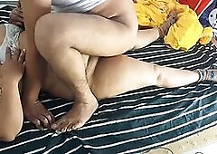 CLEVER DEVAR FUCK HOT BHABHI IN HINDI AUDIO.