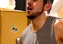 Sexual chesty shemale Jexxxica Blake gets asshole banged in the closet