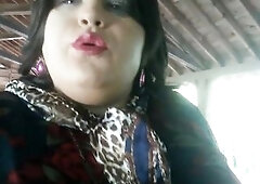 I had a bunch of cups of coffee and now cann't hold it.I have no other choice but to pee outside.