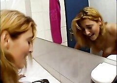 Butt to Twat Out of Wiping