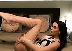 Check out this classy lingerie babe showing off her body