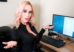 Tattooed busty blonde Sarah Jessie knows how to suck a big dick