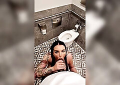 mother I'd like to fuck ORAL-JOB IN PUBLIC WASHROOM - Nick Marxx - Payton Preslee - POV VIRTUAL REALITY EXPERIENCE