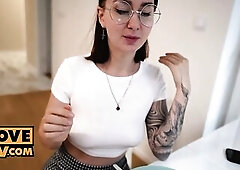 Fucking curvy dong doxy Kleo Kain in close up