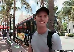 Guy gets his cock sucked in car