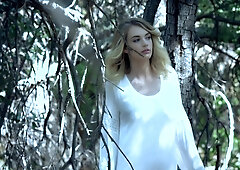 Blade Eden And Scarlet Red In The Wild - Sex Movies Featuring Audrey Hollander