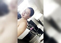 Hawt cooking. Titjob carrot and covering myself in syrup. Come smack me!