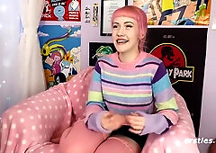 Sexy Evie Enjoys Double Penetration Solo Masturbation