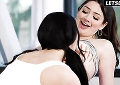 TOP 5 HOTTY ON HOTTY COMPILATION! NASTY BEAUTY FEAST - A BEAUTY KNOWS