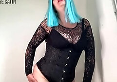 Une dominatrice te fait bouffer le sperme de ses amants