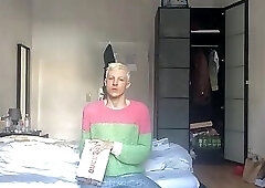 SISSY IS ALWAYS HUNGRY FOR RAW COCK