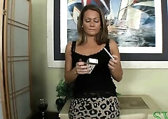 My stepmother is in the hallway, smokin' her VS 120 cigarettes and I see as that babe closes her eyes and begins to move like that babe's la