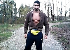 Exhibitionists' corner 38 7