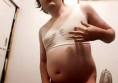 Amateur in brassiere begins pulling hard penis in bedroom. Gets lascivious and cums in cup. Likewise shows tits and nipp through the clip. It is her 1