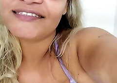 Latina blonde enjoying herself for Jos