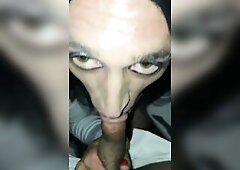 Leatravchienne je suis Léa la sale chienne j’aime ça j’aime etre une sale chienne une sale pute qui aime prendre des bites et sentir le sperme