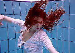 polish bombshell Marketa naked in the pool