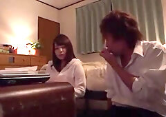 01081,Erotic woman who feels and writhes