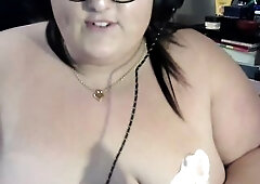 ????mother I'd like to fuck Sucking the cream off her beloved toy