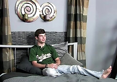 Solo: Super-sized Fun in Jeb's Solo Show