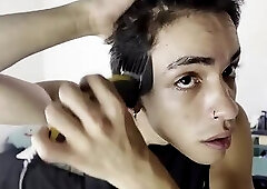 18 YEAR OLD LATIN BOY WITH A HUGE 22CM COCK PLEASES HIMSELF AND SPREADS RIVERS OF MILK