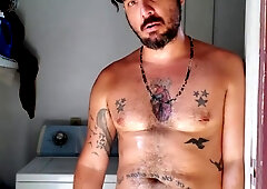 Hippie Strokes off while doing Laundry